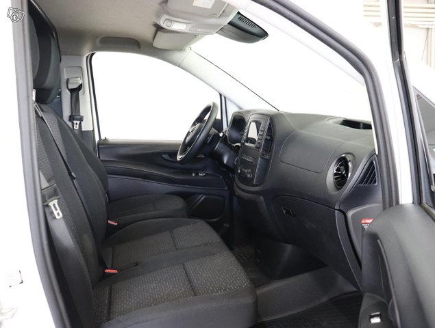 Mercedes-Benz Vito 6