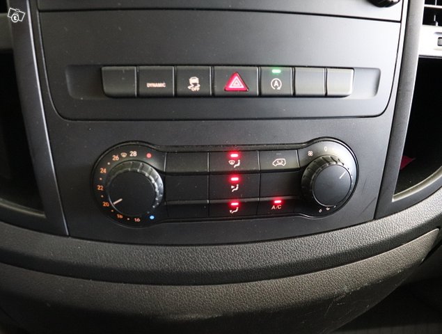 Mercedes-Benz Vito 17