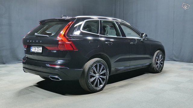 Volvo XC60 4