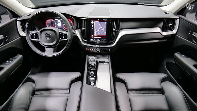 Volvo XC60 10