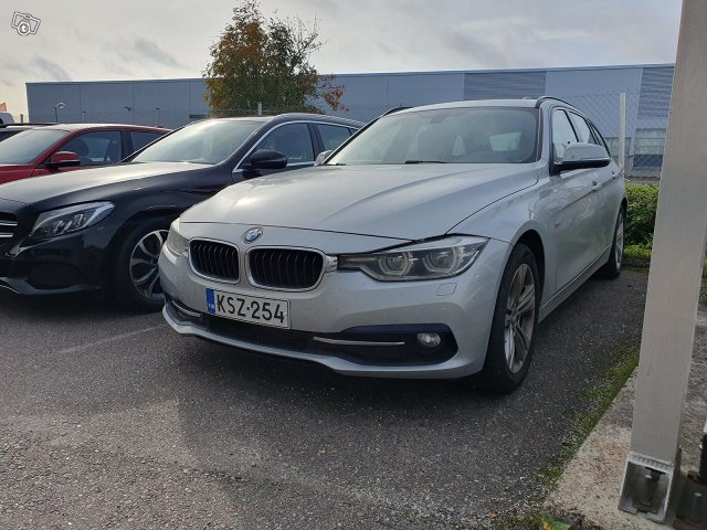 BMW 320