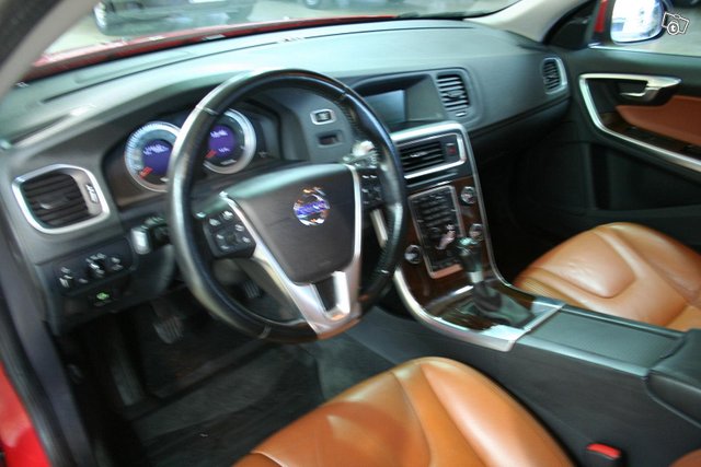 Volvo S60 3