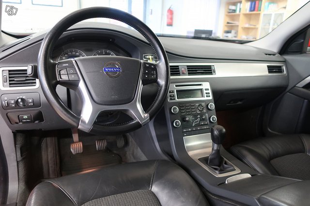 Volvo V70 7