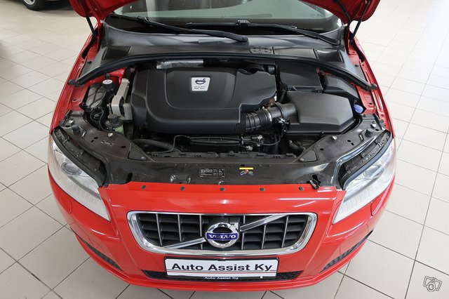 Volvo V70 12
