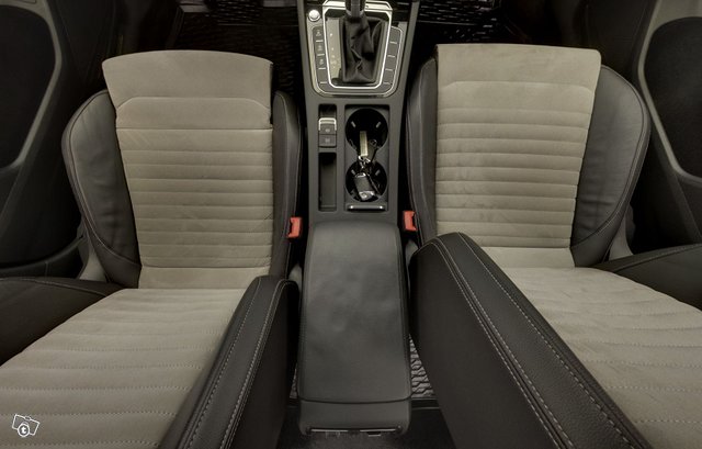 Volkswagen Passat, kuva 1