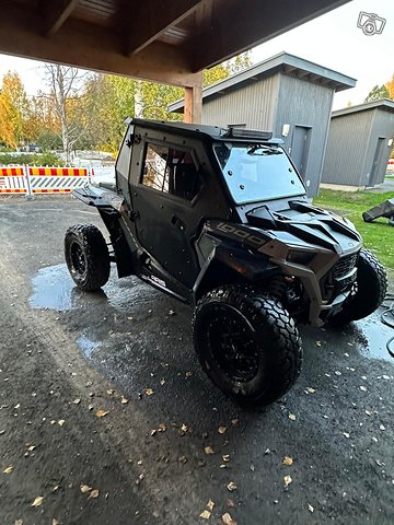 Polaris RZR 1000, RZR 64 XP 1000 EPS T1b Cabin, kuva 1