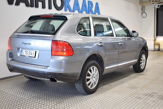 Porsche Cayenne 5