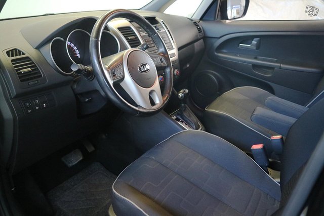 Kia Venga 9
