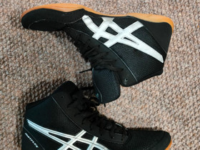 Asics paini/nyrkkeilytossut 41,5, Kamppailulajit, Urheilu ja ulkoilu, Riihimäki, Tori.fi Asics paini/nyrkkeilytossut 41,5, Kamppailulajit, Urheilu ja ulkoilu, Riihimäki, Tori.fi