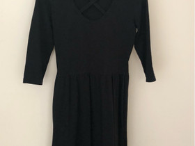 Kaiko cross dress mekko XS musta, Vaatteet ja kengät, Seinäjoki, Tori.fi Kaiko cross dress mekko XS musta, Vaatteet ja kengät, Seinäjoki, Tori.fi
