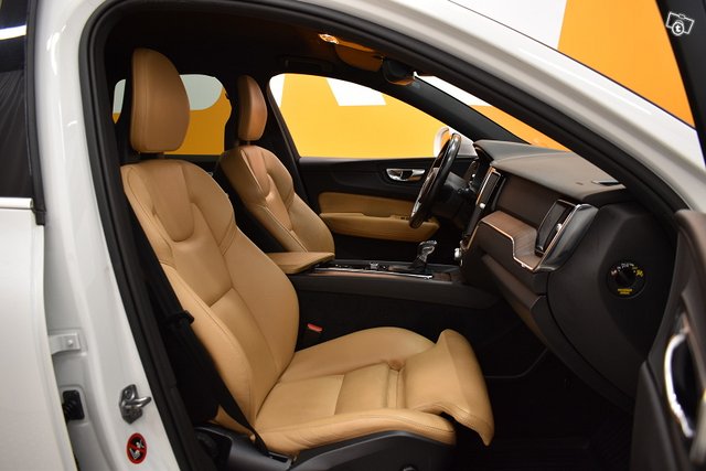 Volvo XC60 12