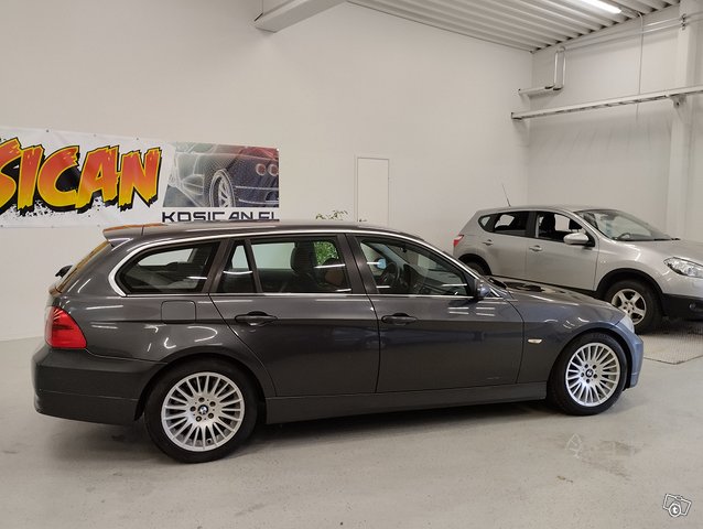 BMW 330 9