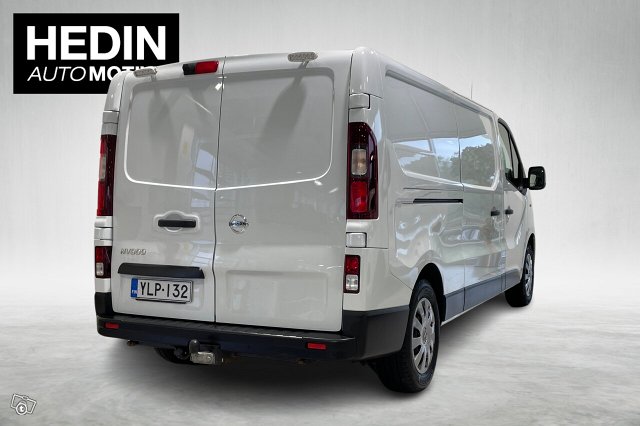 Nissan NV300 2