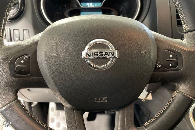 Nissan NV300 19