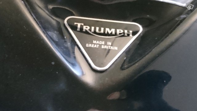 Triumph TT600 11