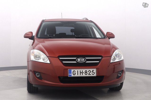 Kia Cee'd 8