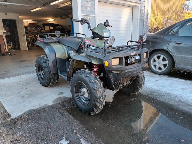 Polaris Sportsman 700 -03, kuva 1