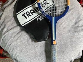 Tennismaila, Pallopelit, Urheilu ja ulkoilu, Hamina, Tori.fi Tennismaila, Pallopelit, Urheilu ja ulkoilu, Hamina, Tori.fi