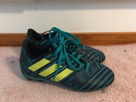 Adidas Nemeziz koko 30 nappikset, Jalkapallo, Urheilu ja ulkoilu, Helsinki, Tori.fi Adidas Nemeziz koko 30 nappikset, Jalkapallo, Urheilu ja ulkoilu, Helsinki, Tori.fi