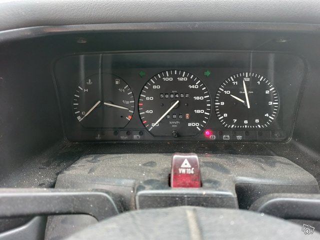 Volkswagen Transporter 24