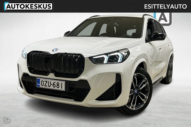 BMW IX1, kuva 1
