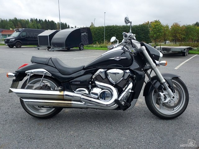Suzuki Intruder 2