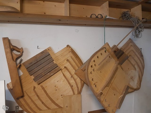 Kanootin mallikaaret ja pukki