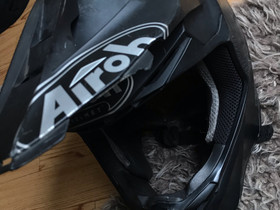 Airoh mopokypärä, Ajoasut, kengät ja kypärät, Mototarvikkeet ja varaosat, Seinäjoki, Tori.fi Airoh mopokypärä, Ajoasut, kengät ja kypärät, Mototarvikkeet ja varaosat, Seinäjoki, Tori.fi
