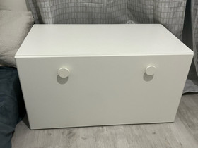 Ikea stuva / småstad lelulaatikko pöytä, Hyllyt ja säilytys, Sisustus ja huonekalut, Helsinki, Tori.fi Ikea stuva / småstad lelulaatikko pöytä, Hyllyt ja säilytys, Sisustus ja huonekalut, Helsinki, Tori.fi