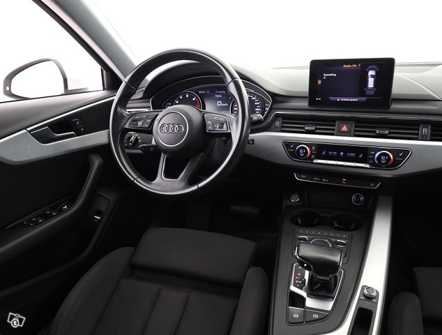 Audi A4 24