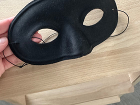 Musta naamio, Halloween, Pelit ja muut harrastukset, Turku, Tori.fi Musta naamio, Halloween, Pelit ja muut harrastukset, Turku, Tori.fi