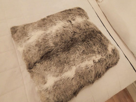 H&M tyynynpäällinen, Matot ja tekstiilit, Sisustus ja huonekalut, Jyväskylä, Tori.fi H&M tyynynpäällinen, Matot ja tekstiilit, Sisustus ja huonekalut, Jyväskylä, Tori.fi
