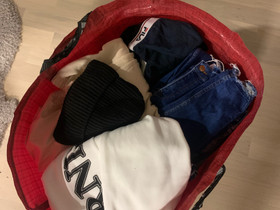 Vaatekassi, Vaatteet ja kengät, Jyväskylä, Tori.fi Vaatekassi, Vaatteet ja kengät, Jyväskylä, Tori.fi
