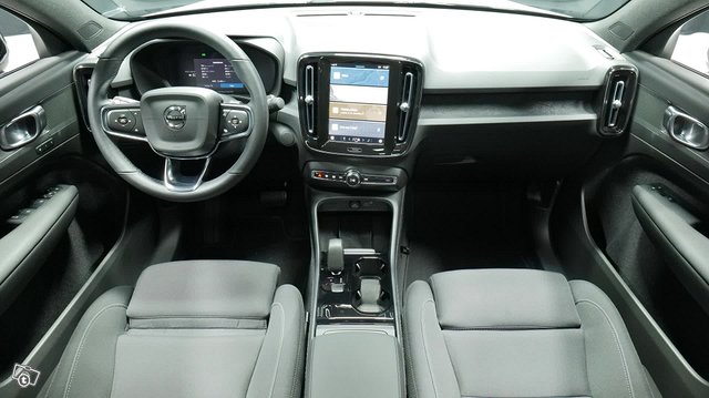 Volvo C40 10