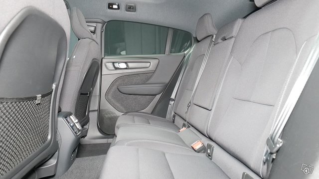 Volvo C40 12