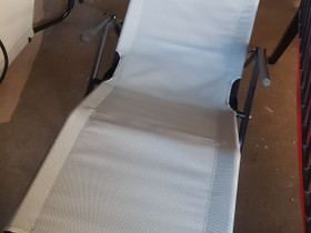 Kaksi aurinkotuolia, Pihakalusteet ja grillit, Piha ja puutarha, Helsinki, Tori.fi Kaksi aurinkotuolia, Pihakalusteet ja grillit, Piha ja puutarha, Helsinki, Tori.fi
