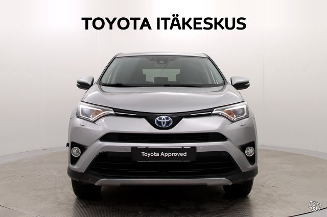 Toyota RAV4 8