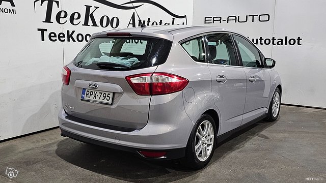 Ford C-Max 6