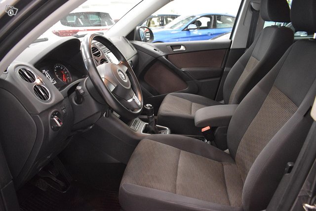 Volkswagen Tiguan 10