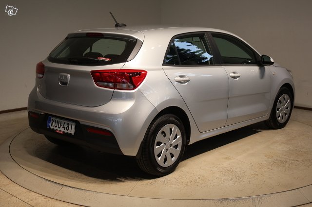 Kia RIO 5
