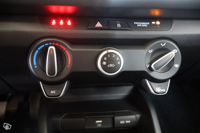 Kia RIO 17
