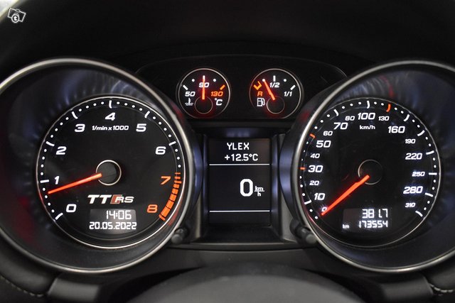 Audi TT RS 17