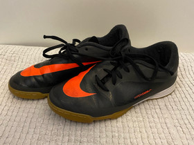 Nike Hypervenom futsal-/sisäpelikengät koko 36, Jalkapallo, Urheilu ja ulkoilu, Helsinki, Tori.fi Nike Hypervenom futsal-/sisäpelikengät koko 36, Jalkapallo, Urheilu ja ulkoilu, Helsinki, Tori.fi