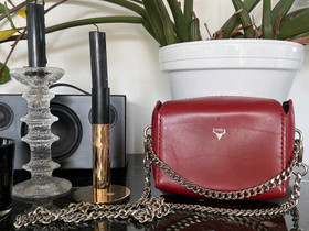 Karu Atelier -viininpunainen laukku, Laukut ja hatut, Asusteet ja kellot, Hämeenlinna, Tori.fi Karu Atelier -viininpunainen laukku, Laukut ja hatut, Asusteet ja kellot, Hämeenlinna, Tori.fi