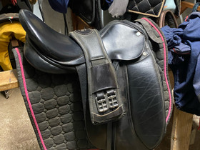Mustang dressage 17 31 koulusatula, Satulat ja varusteet, Hevoset ja hevosurheilu, Ruovesi, Tori.fi Mustang dressage 17 31 koulusatula, Satulat ja varusteet, Hevoset ja hevosurheilu, Ruovesi, Tori.fi