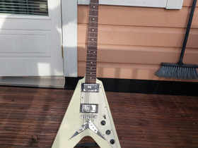 Green guitars flying v, Kitarat, bassot ja vahvistimet, Musiikki ja soittimet, Siilinjärvi, Tori.fi Green guitars flying v, Kitarat, bassot ja vahvistimet, Musiikki ja soittimet, Siilinjärvi, Tori.fi