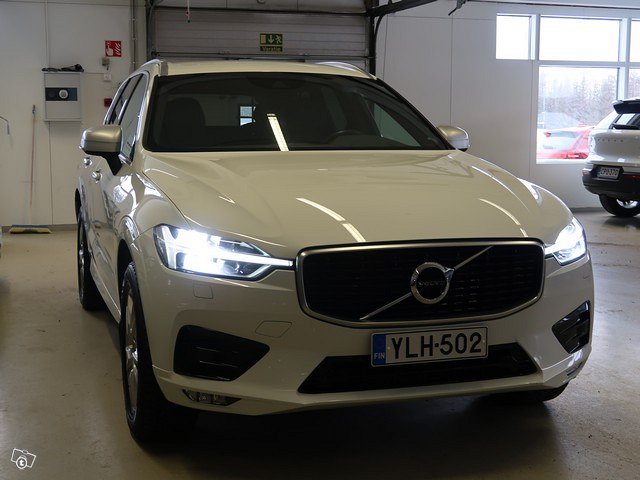 VOLVO XC60 4