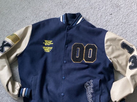 Varsity jacket koko s, Vaatteet ja kengät, Kajaani, Tori.fi Varsity jacket koko s, Vaatteet ja kengät, Kajaani, Tori.fi
