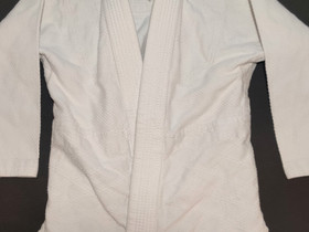 Lasten BJJ puku 130 cm, Kamppailulajit, Urheilu ja ulkoilu, Lahti, Tori.fi Lasten BJJ puku 130 cm, Kamppailulajit, Urheilu ja ulkoilu, Lahti, Tori.fi