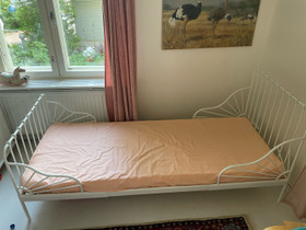 Lasten jatkettava sänky 80x200, Sängyt ja makuuhuone, Sisustus ja huonekalut, Helsinki, Tori.fi Lasten jatkettava sänky 80x200, Sängyt ja makuuhuone, Sisustus ja huonekalut, Helsinki, Tori.fi